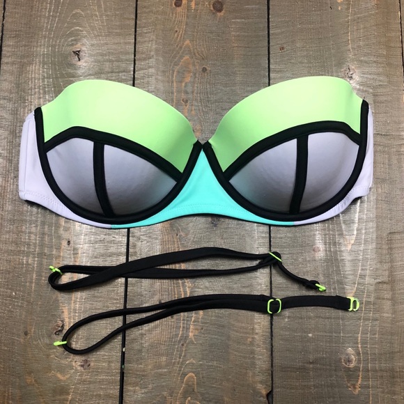 Victoria's Secret Other - Victoria Secret Bikini Top